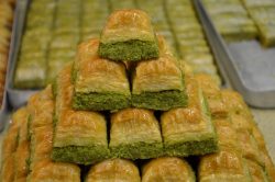 Fıstıklı Kuru Baklava (Kg)